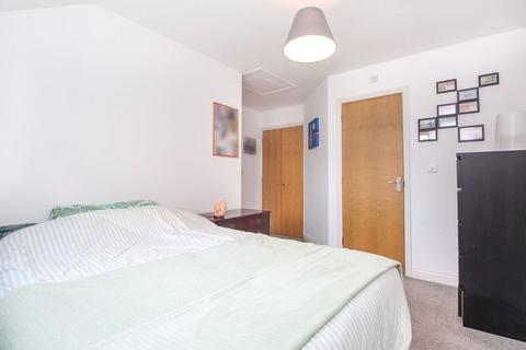 52 Appledore Road, Bedford, MK40 3UZ