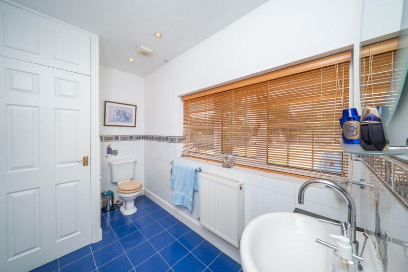 Ensuite