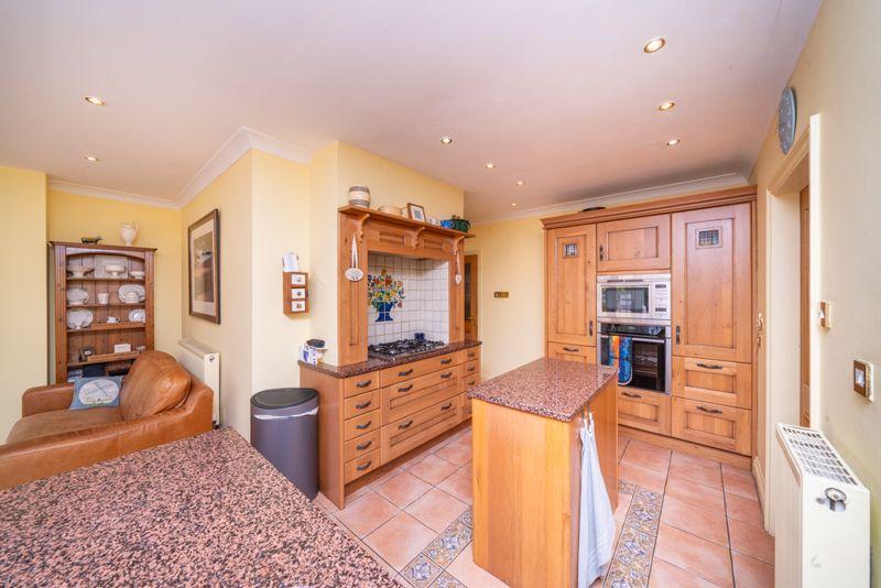 Kitchen/ dining...