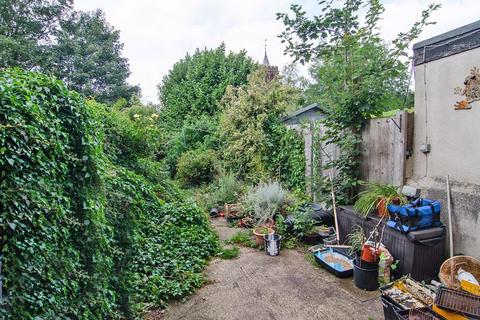 3 bedroom terraced house for sale, Stafford Street, Burton-On-Trent DE14
