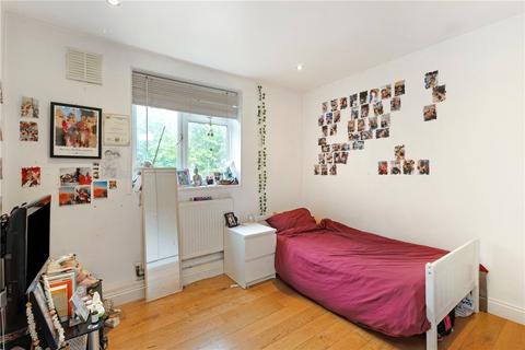 3 bedroom apartment for sale, Blondel Street, London, SW11