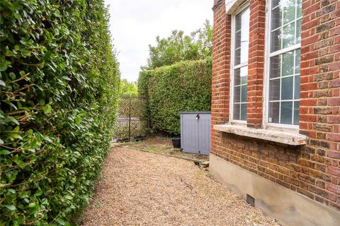 2 bedroom apartment for sale, Estreham Road, London, SW16