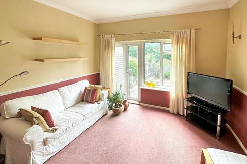 34 Whitmead Close, South Croydon, CR2 7AS