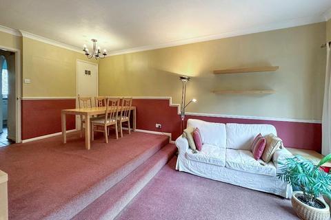 34 Whitmead Close, South Croydon, CR2 7AS