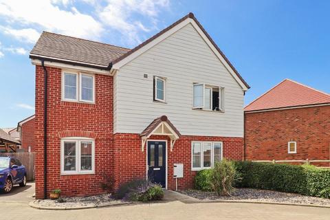 5 bedroom detached house for sale, Hyton Drive, Deal, Kent, CT14 9FN