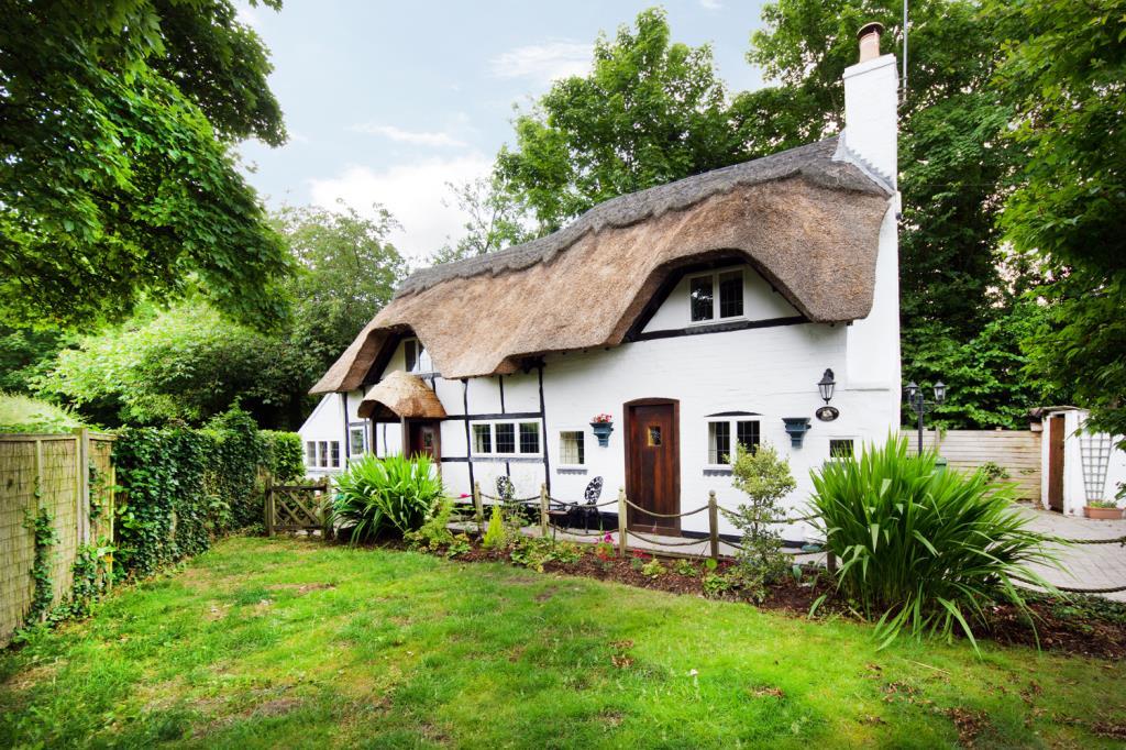 Appletree Lane, Inkberrow, Worcestershire, WR7 2 bed detached house £