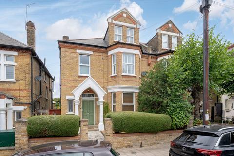 25 Barrow Road, London, SW16 5PE
