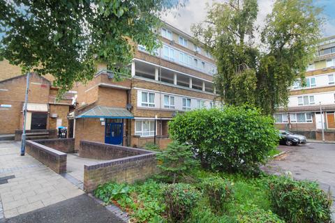 1 bedroom flat for sale, Cator Street, SE15