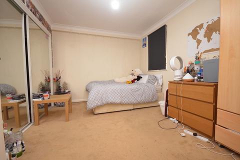 5 bedroom terraced house to rent, Plover Way, London SE16