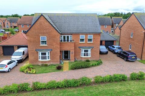 5 bedroom detached house for sale, Nuthatch Close, Wynyard