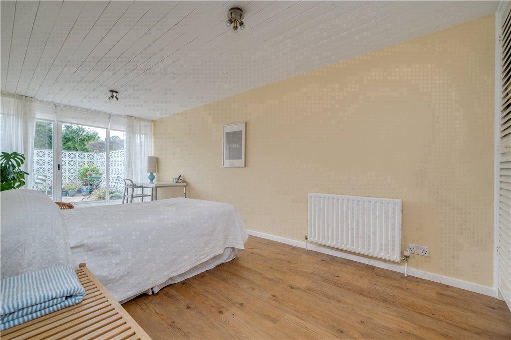Bedroom 4 W Terrace