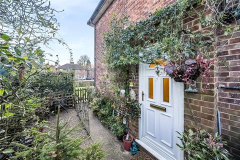 2 bedroom maisonette for sale, Kenton Lane, Harrow