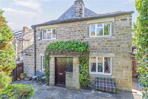 2 bedroom semi-detached house for sale, Holland Mount, Bramhope, Leeds, West Yorkshire, LS16