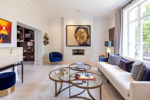 4 bedroom terraced house for sale, Alma Square, St Johns Wood, NW8