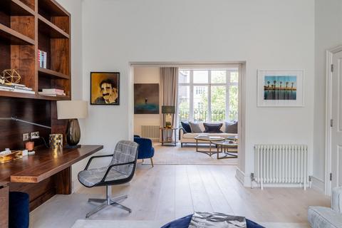 4 bedroom terraced house for sale, Alma Square, St Johns Wood, NW8