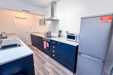 3 bedroom terraced house to rent, 21 Bennett Road, Cleethorpes