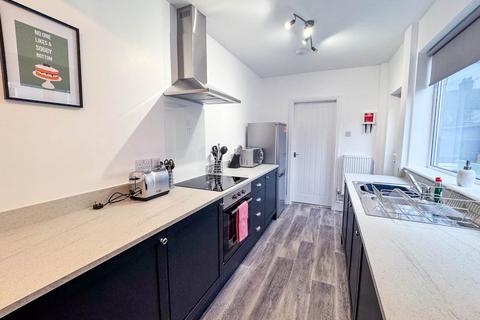 3 bedroom terraced house to rent, 21 Bennett Road, Cleethorpes
