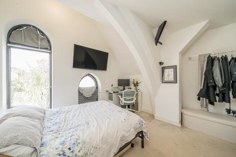 2 bedroom apartment for sale, West Kensington W14