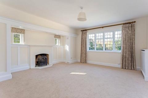 5 bedroom detached house to rent, Broomhall Lane, Sunningdale, Berkshire, SL5