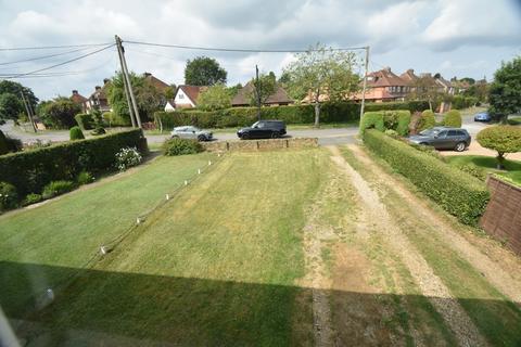 27b Berkeley Avenue, Chesham, HP5 2RN