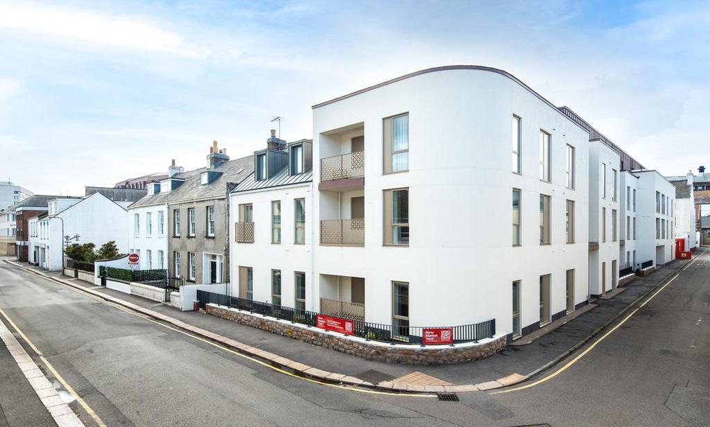 Dandara - Challenger House, New Market Yard -...