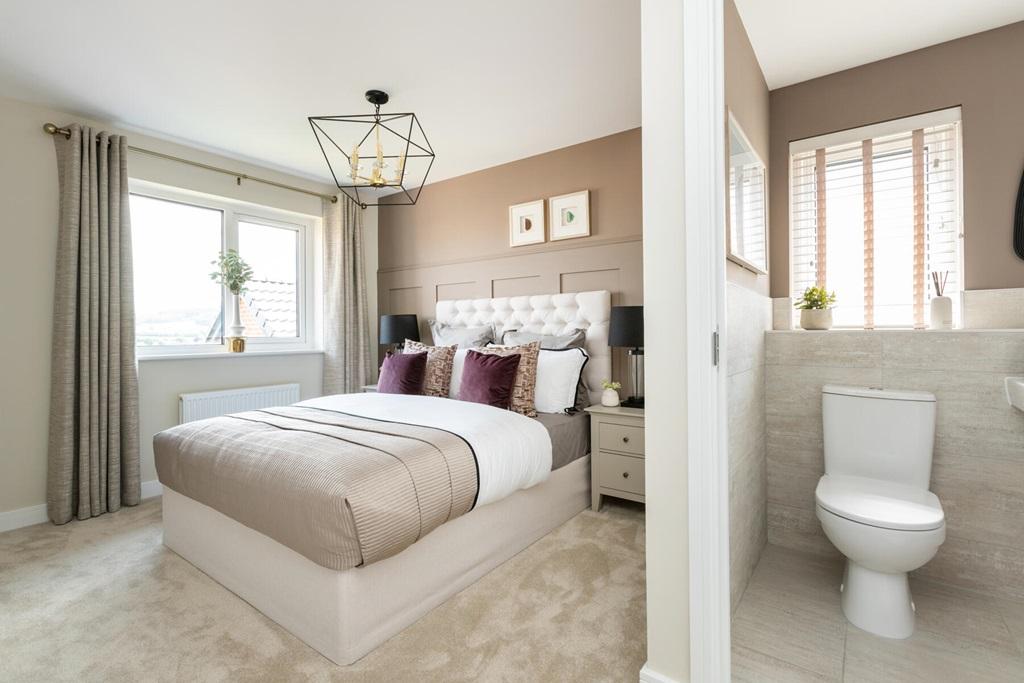 Plenty of wall space for a fitted or...