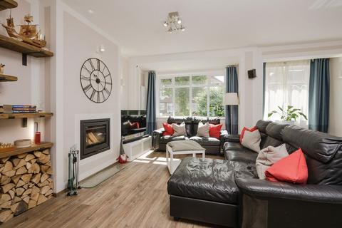 undefined, Caldbeck Avenue, Worcester Park KT4