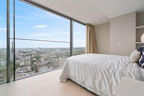 3 bedroom apartment for sale, Bollinder Place, Carrara Tower, EC1V