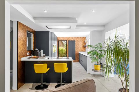 37 Boundary Way, Croydon, CR0 5AU