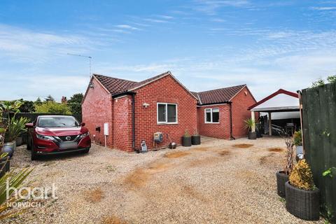 2 bedroom bungalow for sale, Hastings Court, MELTON CONSTABLE