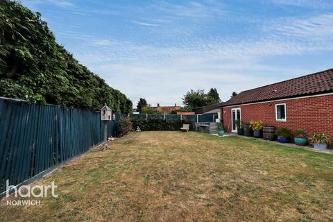 2 bedroom bungalow for sale, Hastings Court, MELTON CONSTABLE