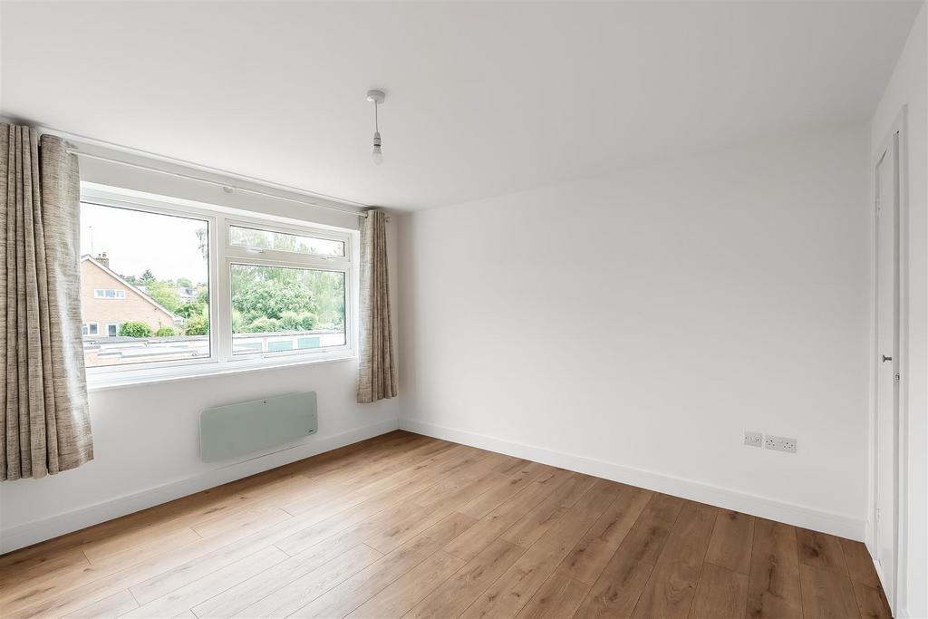 Flat-104-Windfield-1.jpg