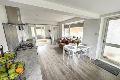 4 bedroom detached house for sale, Mill Lane, Market Harborough LE16