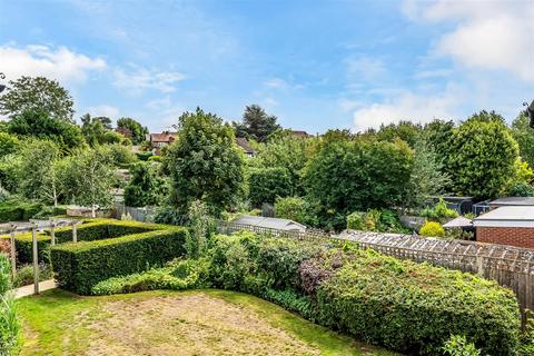 2 bedroom retirement property for sale, EMMELINE LODGE, LEATHERHEAD, KT22