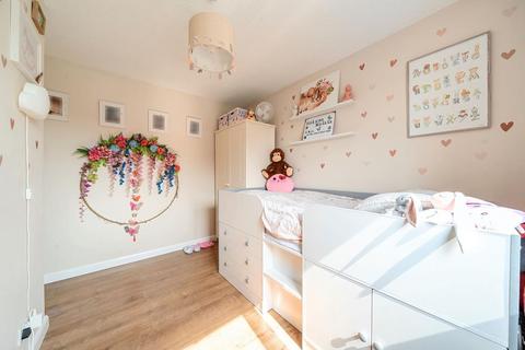 3 bedroom semi-detached house for sale, Banbury,  Oxfordshire,  OX16