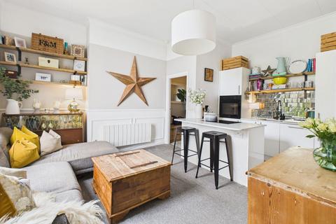 1 bedroom flat for sale, West Mansions Heene Terrace, Worthing, BN11 3NT
