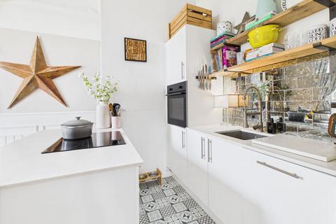 1 bedroom flat for sale, West Mansions Heene Terrace, Worthing, BN11 3NT