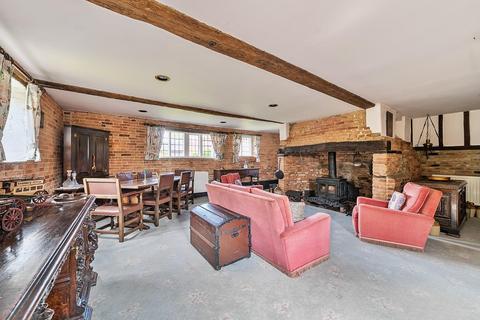 3 bedroom detached house for sale, Tenterden Road, Biddenden
