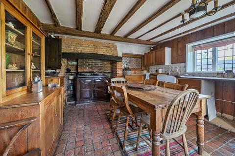 3 bedroom detached house for sale, Tenterden Road, Biddenden