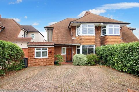 4 Heathway, Croydon, CR0 8PY