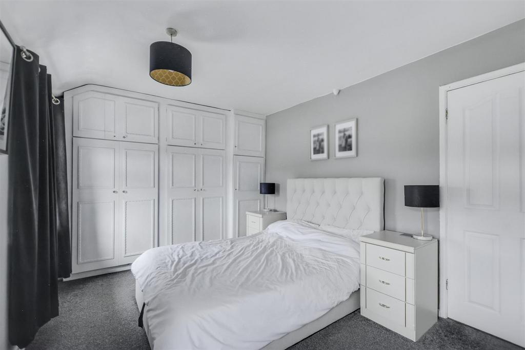 Bedroom 1 1.jpeg