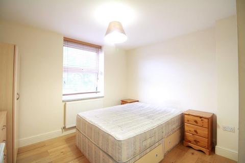 2 bedroom apartment to rent, High Street, Crouch End, London, N8