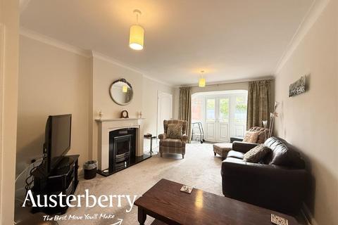 15 Braemar Close, Stoke-on-trent, ST2 8NL