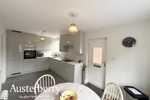15 Braemar Close, Stoke-on-trent, ST2 8NL