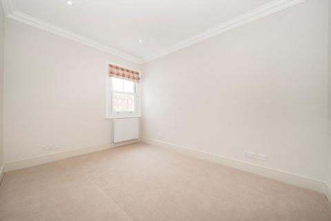 24 Grosvenor Road, Twickenham, TW1 4AE