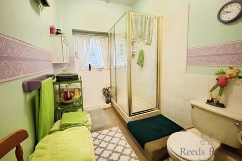 1 bedroom bungalow for sale, Broad Road, Greater Manchester M33