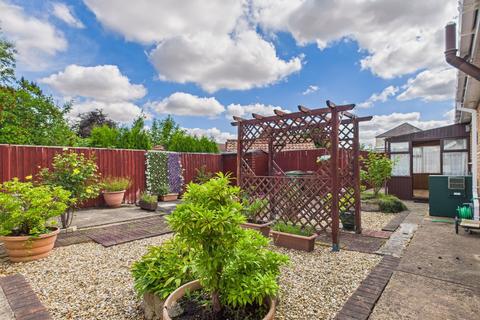 2 bedroom bungalow for sale, Chapel Lane, Scunthorpe DN17