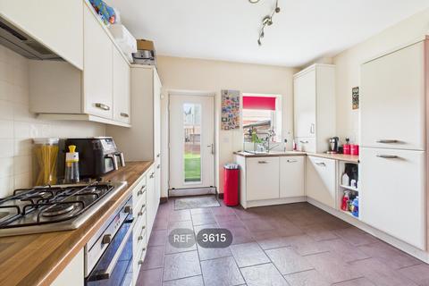 3 bedroom terraced house to rent, 44, Bramshaw Street, Hull, HU3 5QG