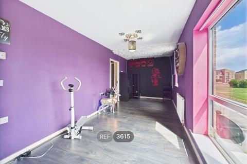 3 bedroom terraced house to rent, 44, Bramshaw Street, Hull, HU3 5QG