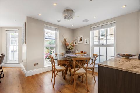 5 bedroom semi-detached house for sale, Corsellis Square, St. Margarets, Twickenham, TW1